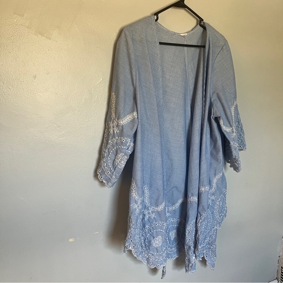 Boutique Open Front Cardigan Blue with White Embroidered Floral Long 3/4 Sleeves - Picture 2 of 5